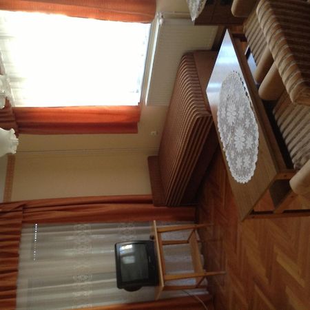 Appartement Lukacs Panzio à Zalakaros Extérieur photo